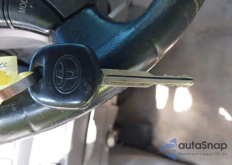 2011 Toyota Tacoma Prerunner V6 из США, поврежденный, VIN 3TMJU4GN9BM114077